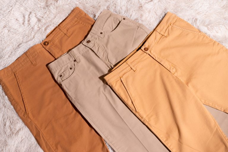 what are khaki pants